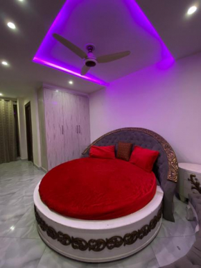 Entire Luxury 2 Bed Condo Near Airport DHA Phase 8